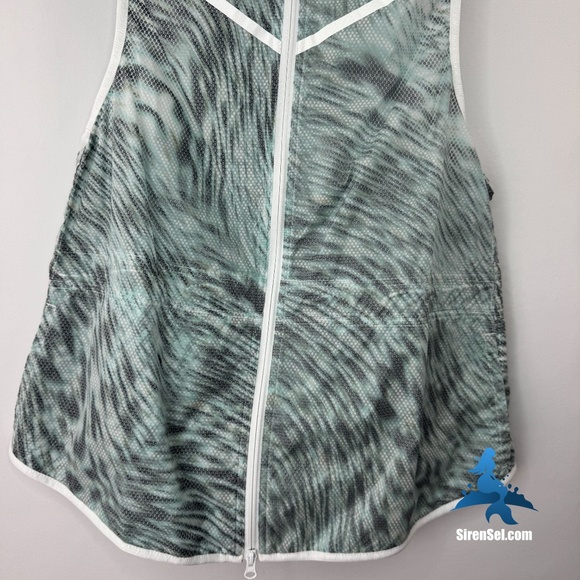 1149 NWT Nike Tech Hyperfuse Vest - Size M – Light Aqua/Gray - Picture 4 of 16